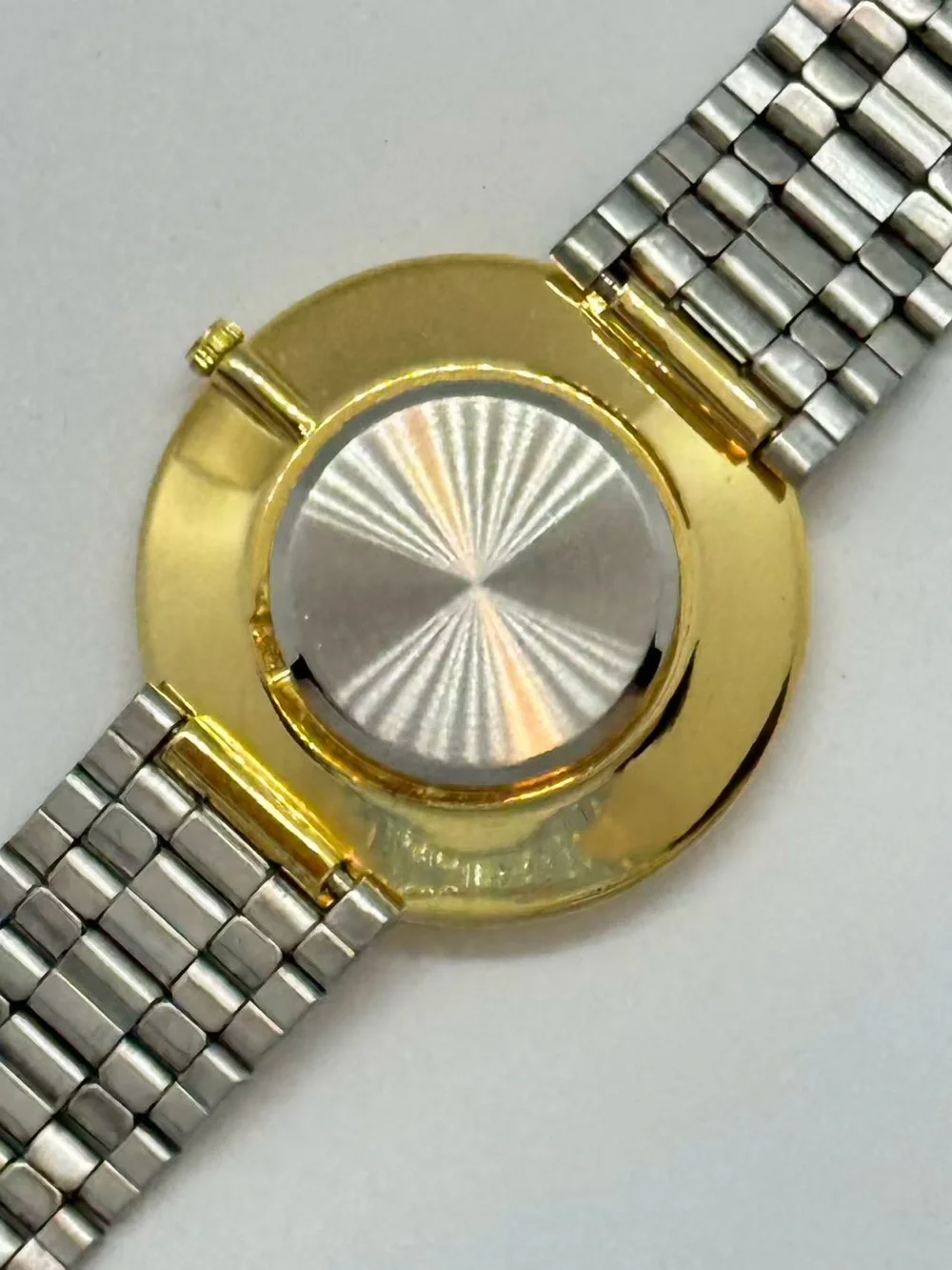 Vintage Seiko Quartz Men’s Watch Gold Tone Roman Numeral 31mm New Battery Runs